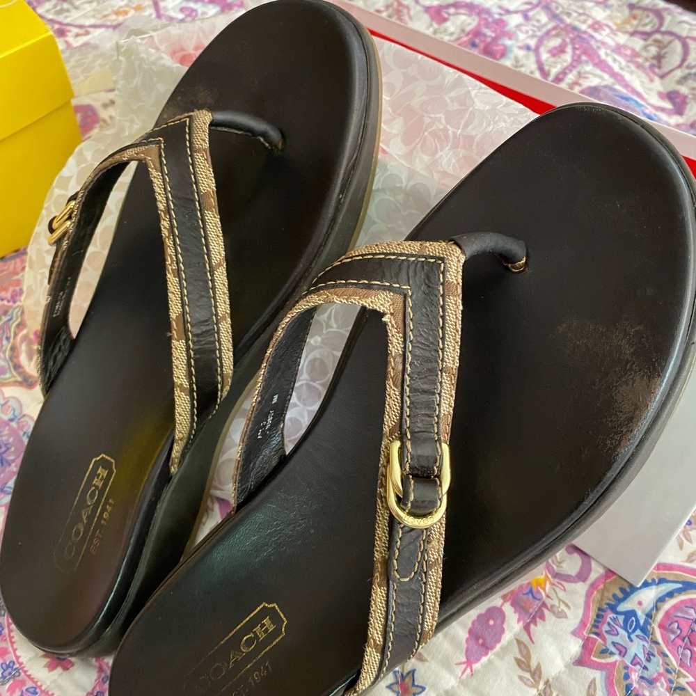COACH brown & gold size 9 women’s sandals